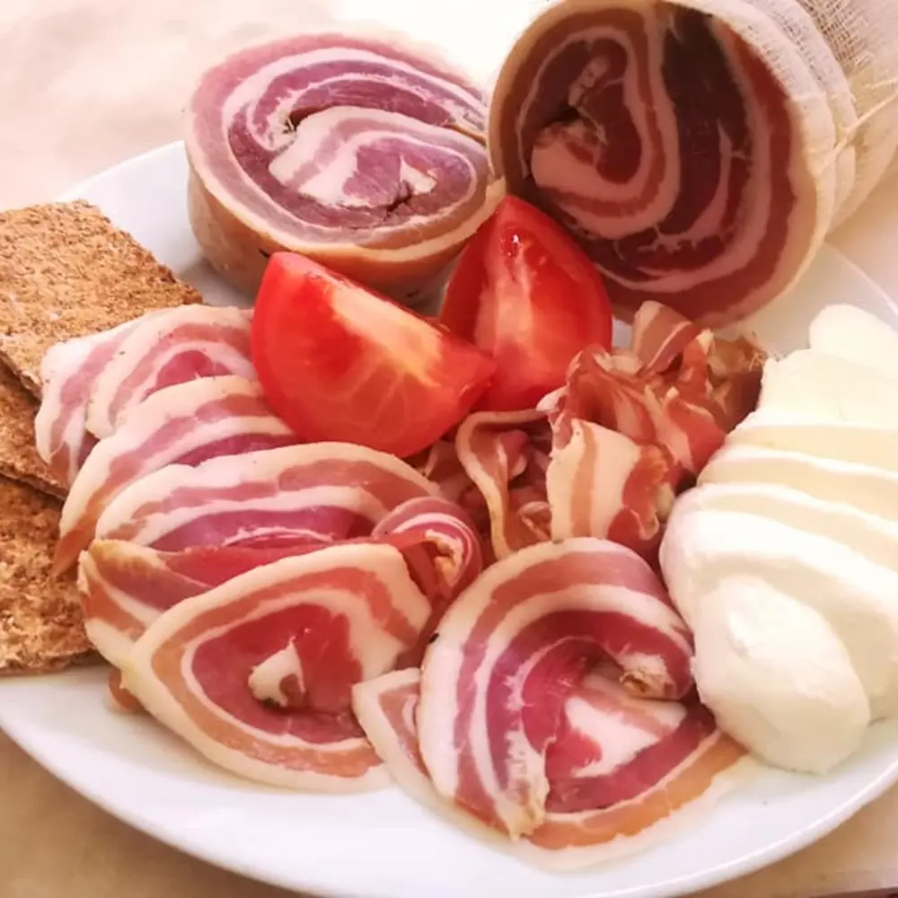 Pancetta arrotolata